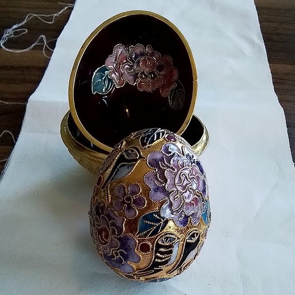 Cloisonné Egg Enamel ornament with Chinese design inside Egg Shell - 2 pieces - Picture 5 of 14